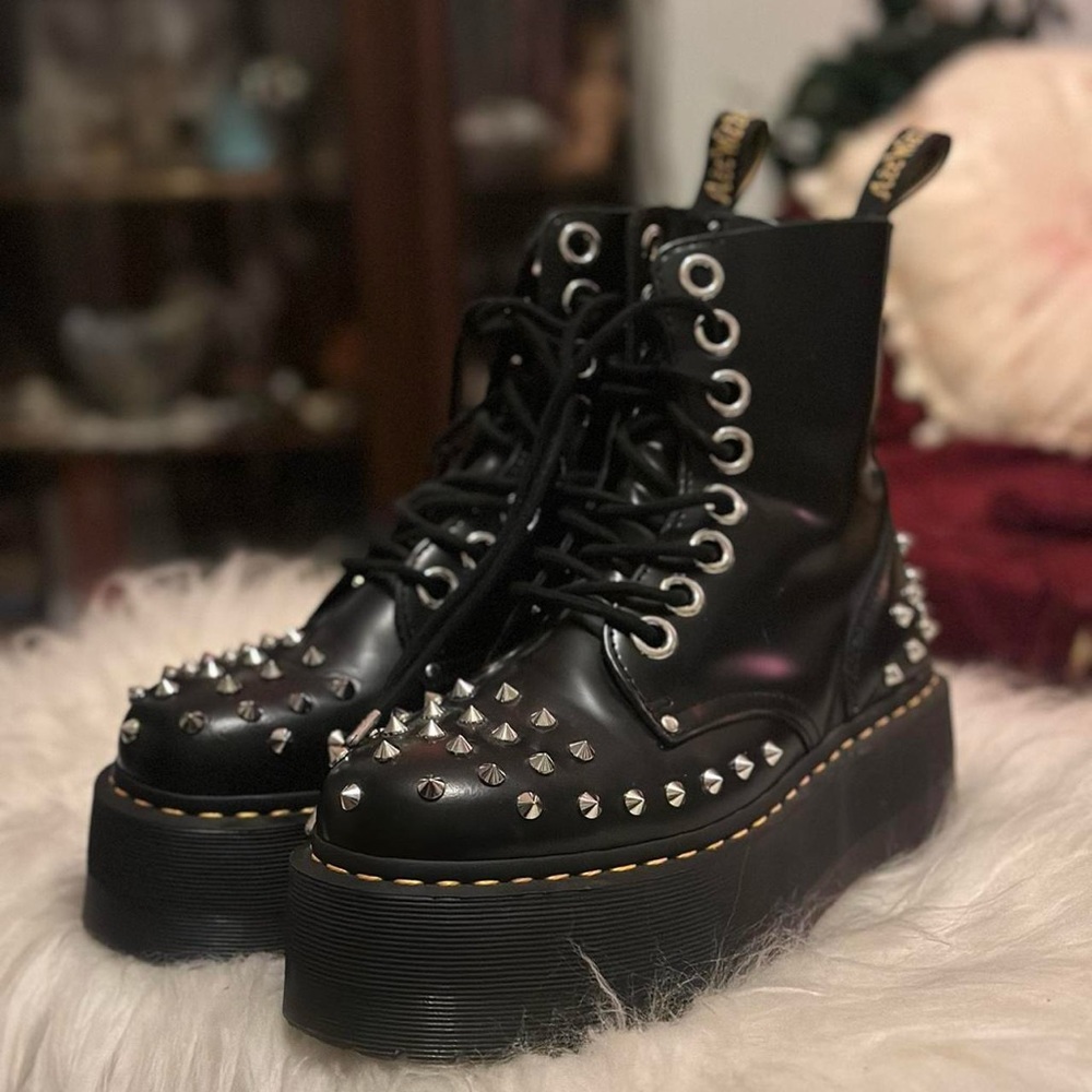 Dr Martens Jadon Max Stud boots
